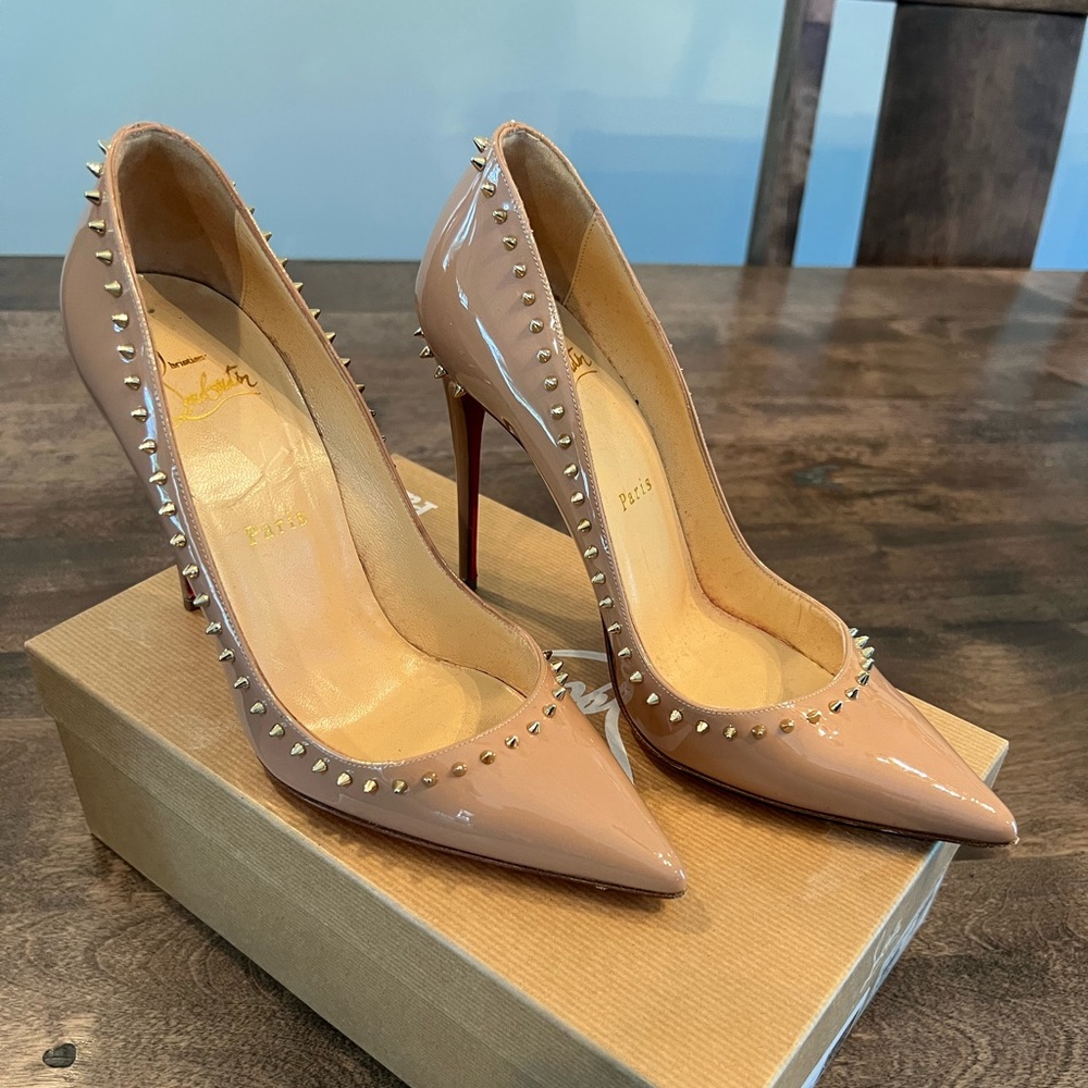 Christian Louboutin Anjalina 100 Patient Leather Pumps